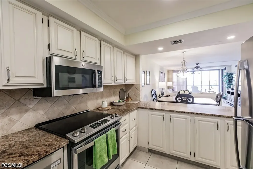 4210 Steamboat Bend Fort Myers FL 33919