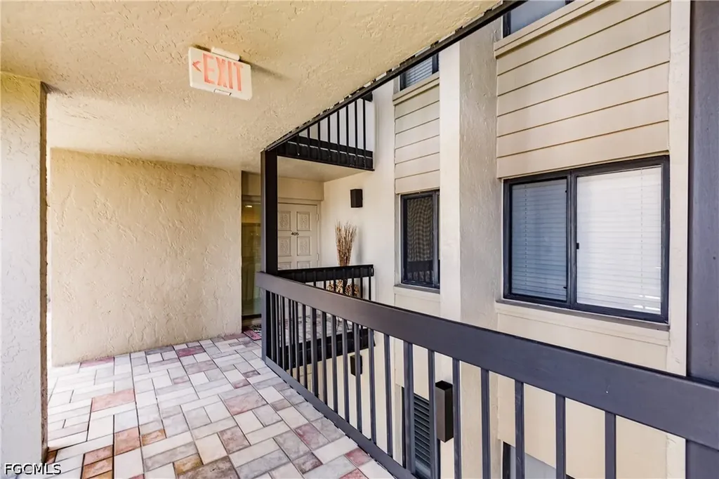 4210 Steamboat Bend Fort Myers FL 33919