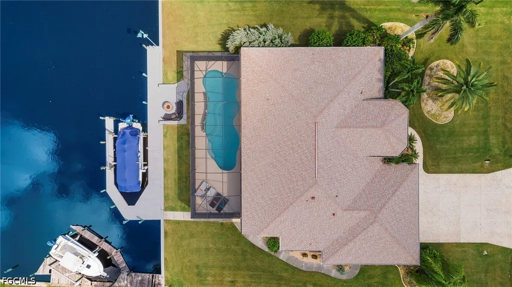1811 SE 37th Terrace Cape Coral FL 33904