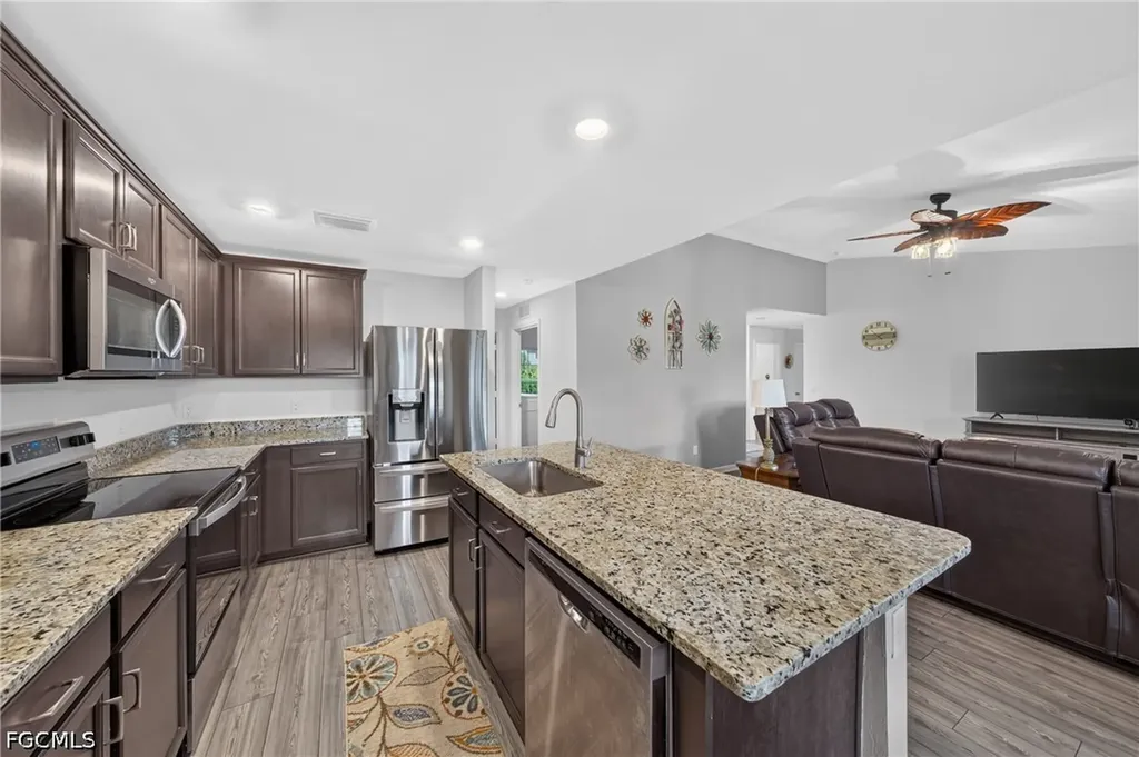 4060 NW 36th Avenue Cape Coral FL 33993