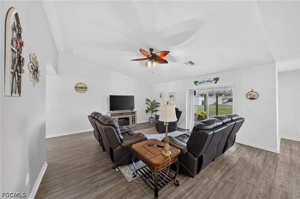 4060 NW 36th Avenue Cape Coral FL 33993