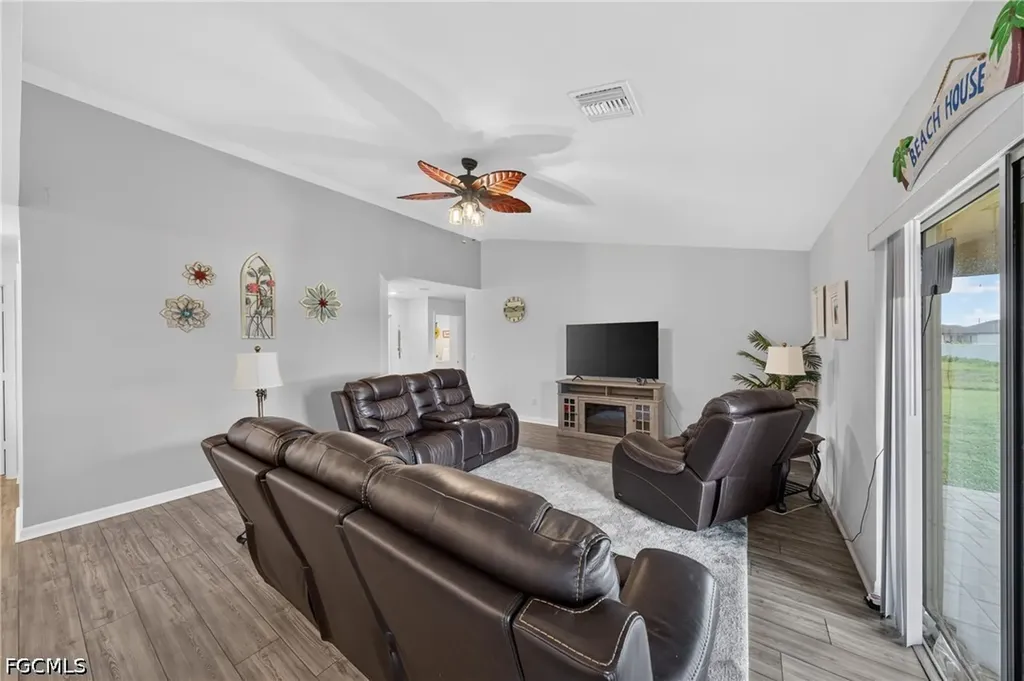 4060 NW 36th Avenue Cape Coral FL 33993