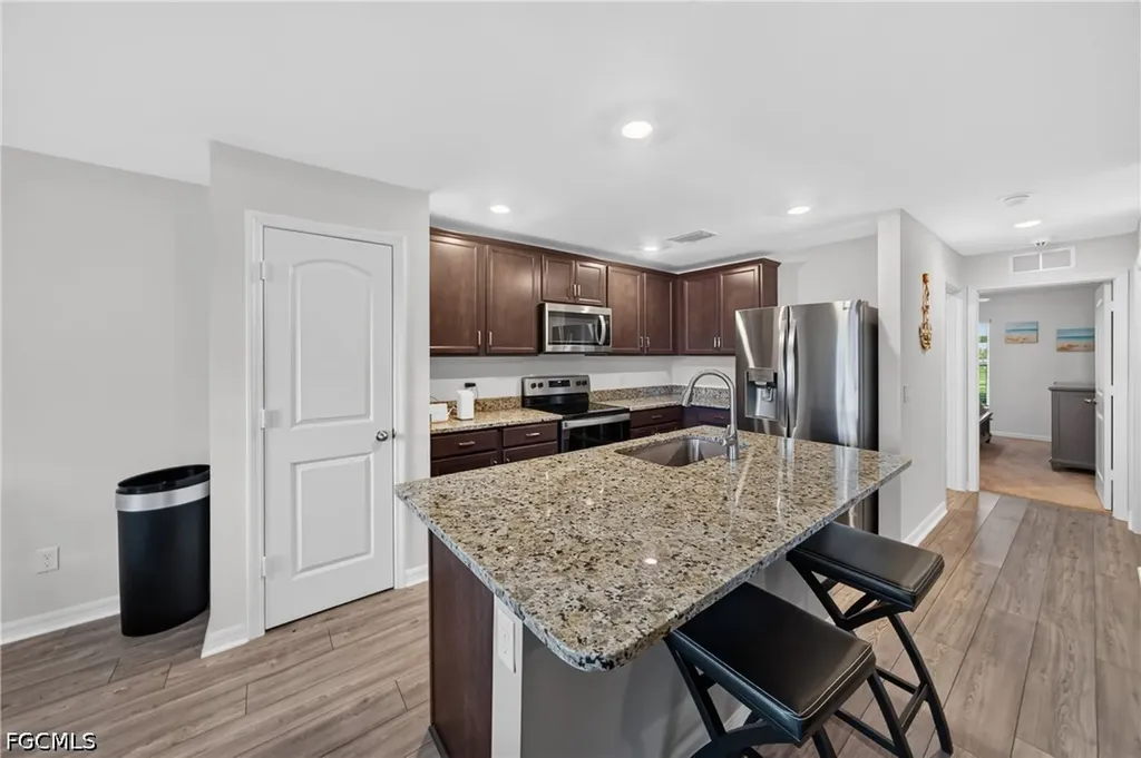 4060 NW 36th Avenue Cape Coral FL 33993