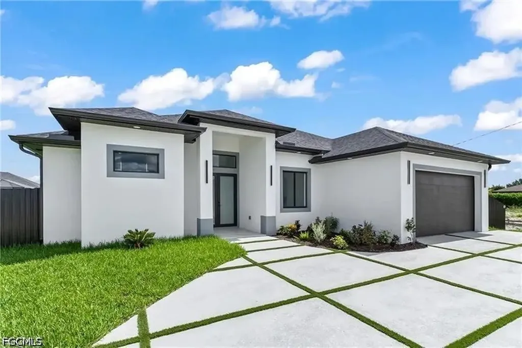 Cape Coral FL, 1809 SW Trafalgar Parkway