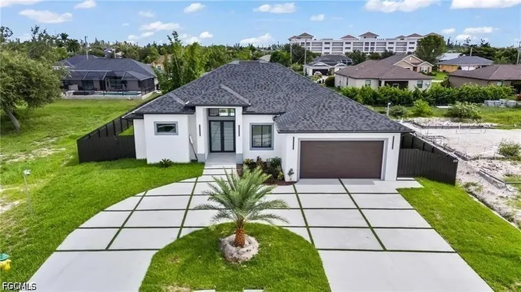 1809 SW Trafalgar Parkway Cape Coral FL 33991