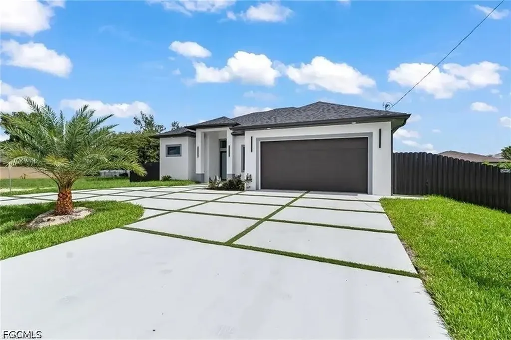 1809 SW Trafalgar Parkway Cape Coral FL 33991