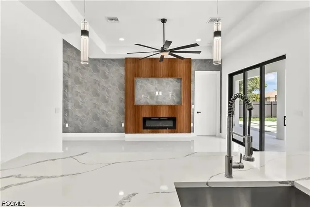 1809 SW Trafalgar Parkway Cape Coral FL 33991