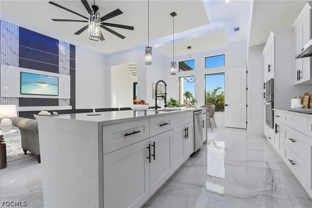1030 NE 2nd Avenue Cape Coral FL 33909