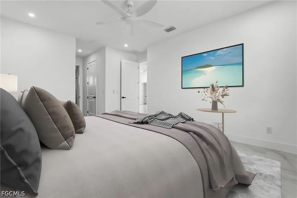 1030 NE 2nd Avenue Cape Coral FL 33909