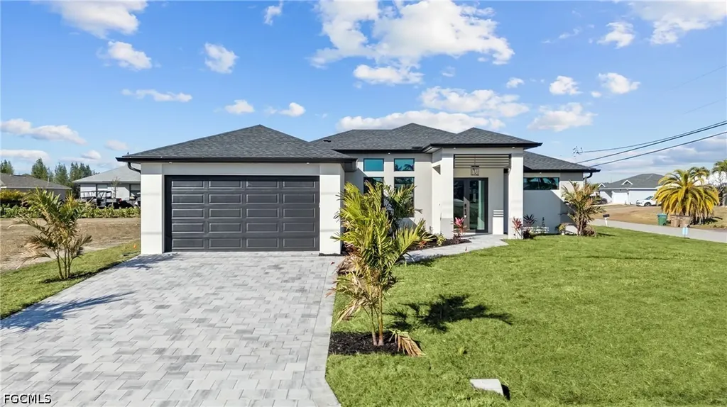 1030 NE 2nd Avenue Cape Coral FL 33909