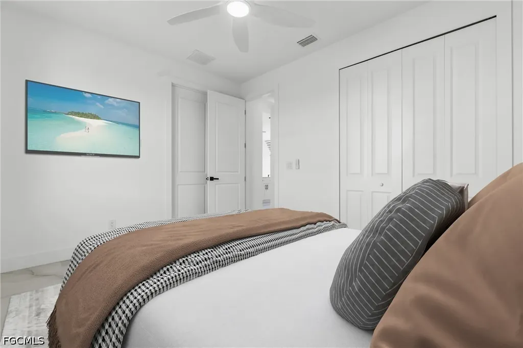 1030 NE 2nd Avenue Cape Coral FL 33909