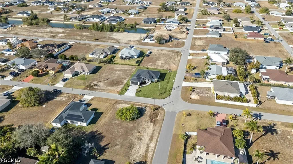 1030 NE 2nd Avenue Cape Coral FL 33909
