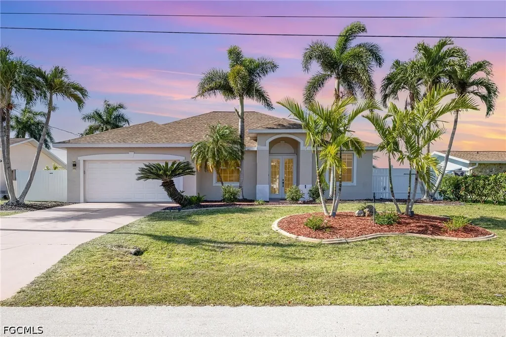 532 W Archer Parkway Cape Coral FL 33904