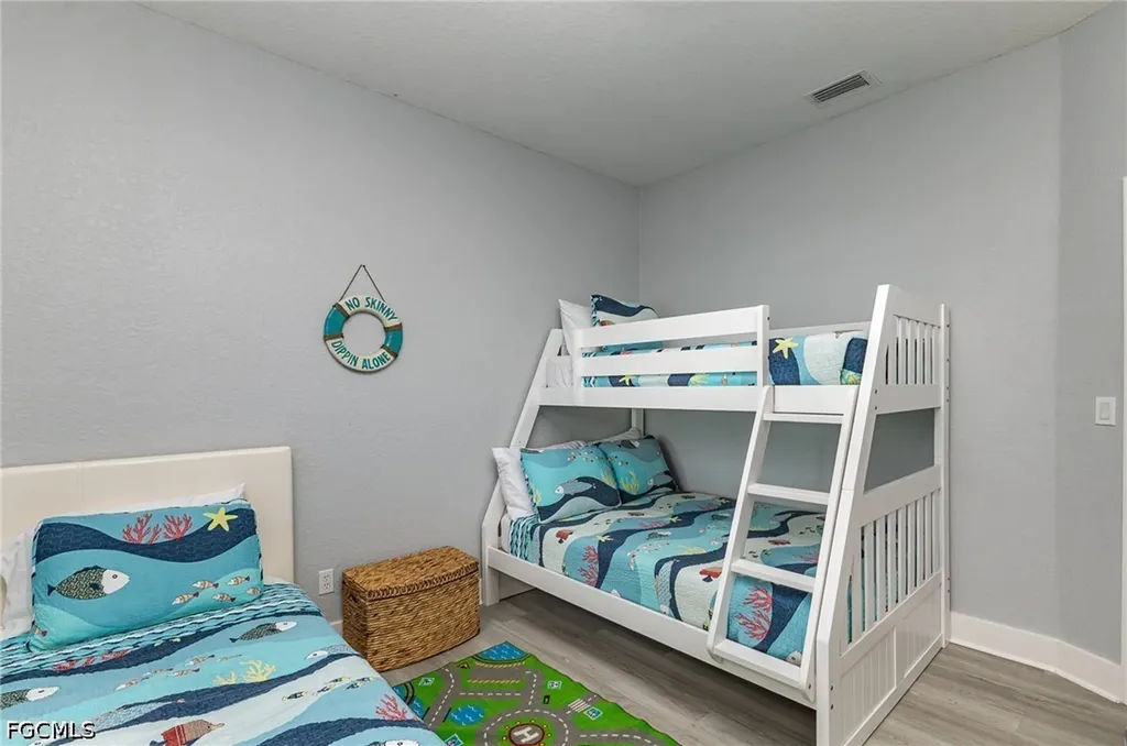 532 W Archer Parkway Cape Coral FL 33904
