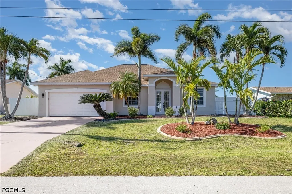 532 W Archer Parkway Cape Coral FL 33904