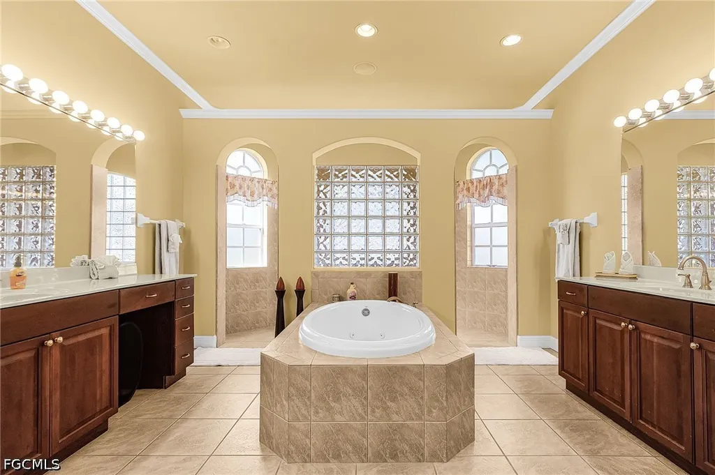 3517 SE 18th Avenue Cape Coral FL 33904