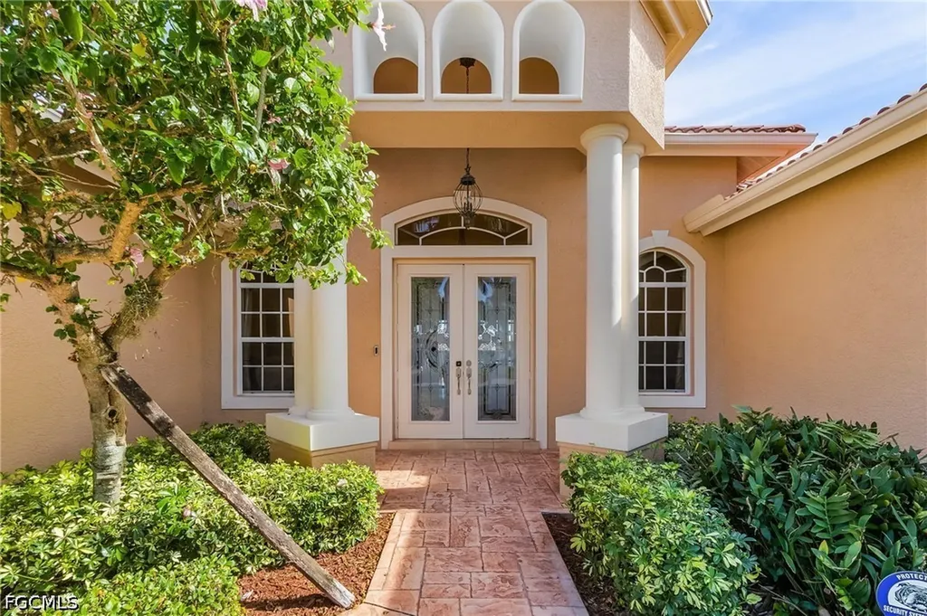 3517 SE 18th Avenue Cape Coral FL 33904