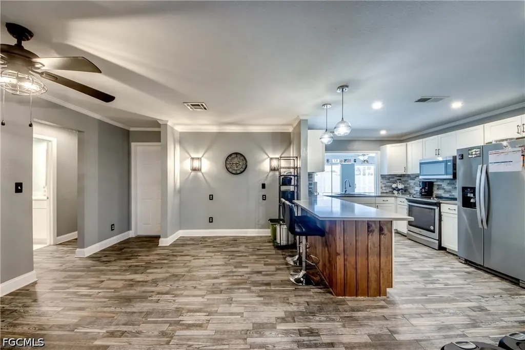 1131 SE 34th Street Cape Coral FL 33904
