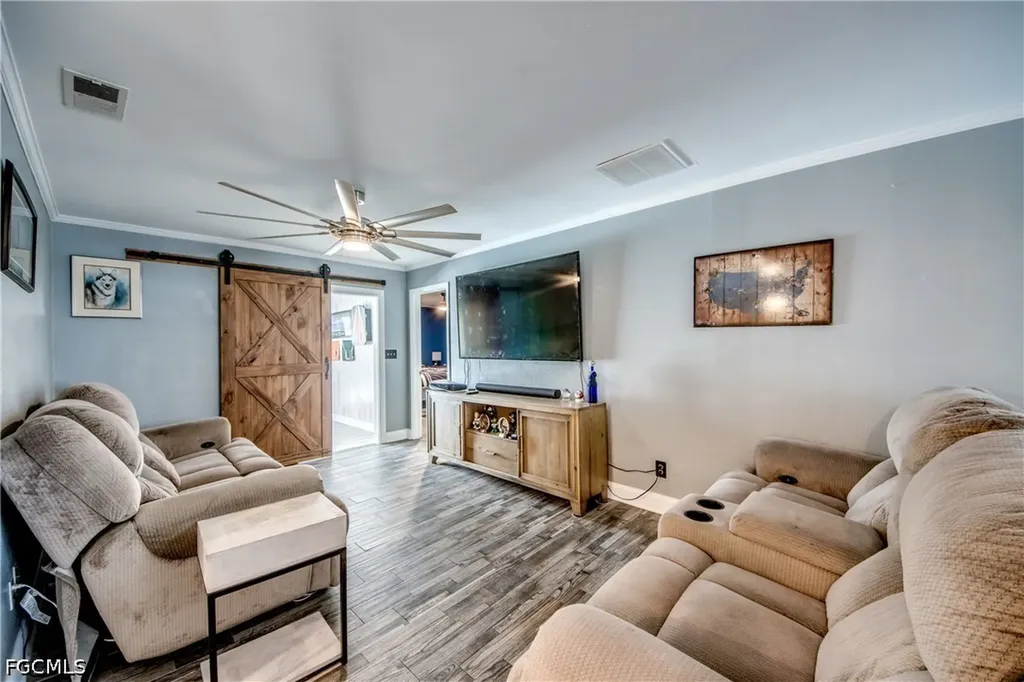 1131 SE 34th Street Cape Coral FL 33904