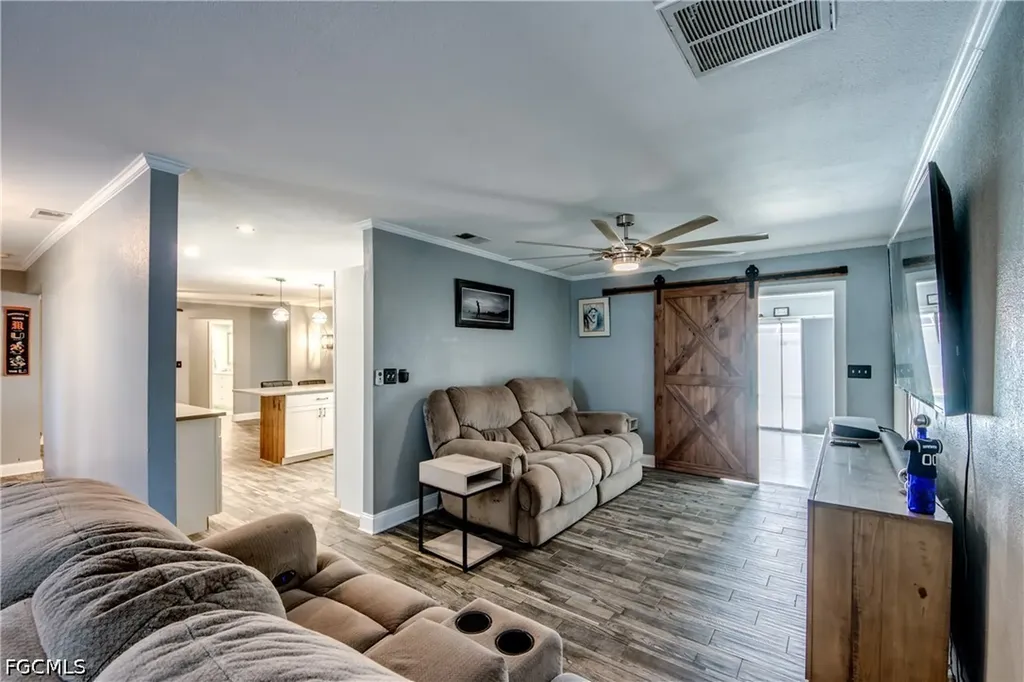 1131 SE 34th Street Cape Coral FL 33904