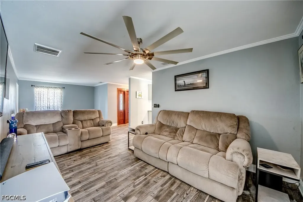 1131 SE 34th Street Cape Coral FL 33904