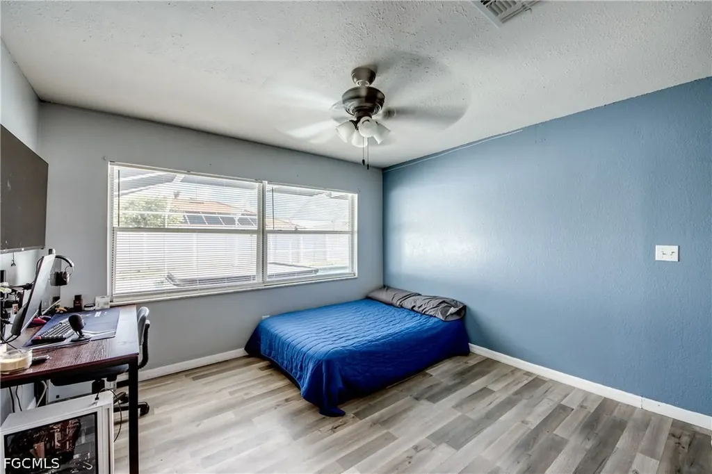 1131 SE 34th Street Cape Coral FL 33904