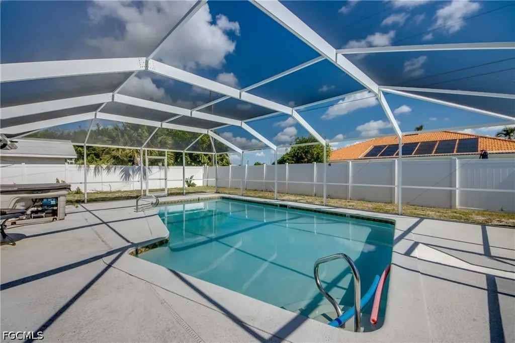 1131 SE 34th Street Cape Coral FL 33904