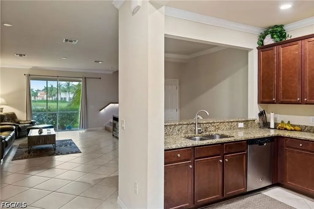 10243 Via Colomba Circle Fort Myers FL 33966