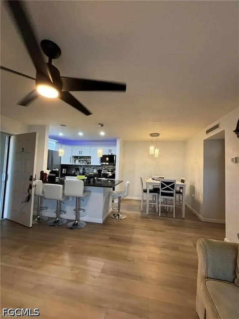 5713 Foxlake Drive North Fort Myers FL 33917