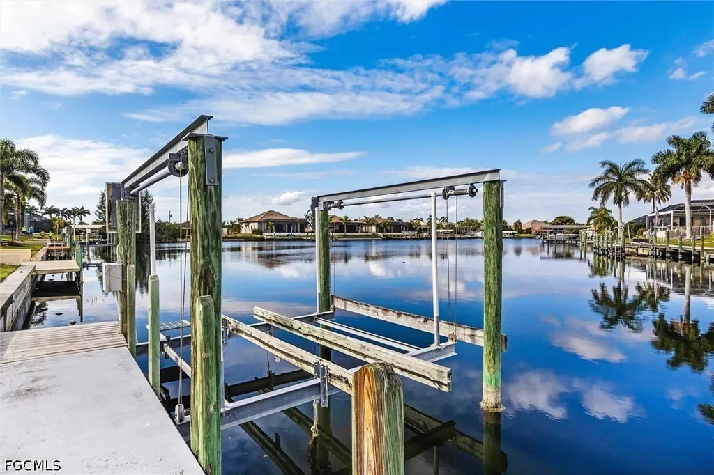 2807 SW 31st Lane Cape Coral FL 33914