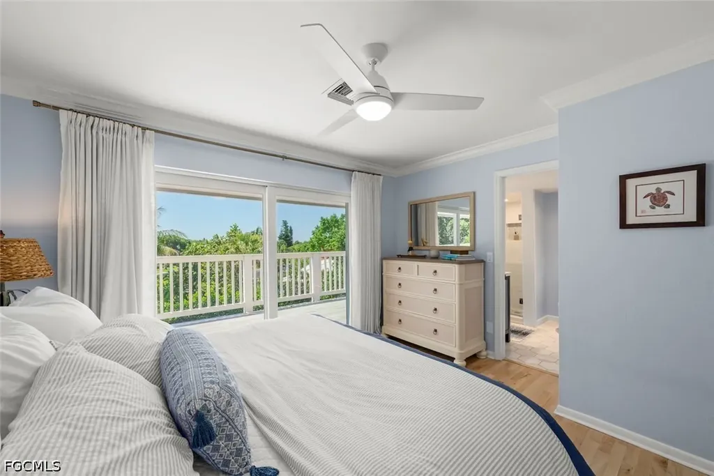 1048 Kings Crown Drive Sanibel FL 33957
