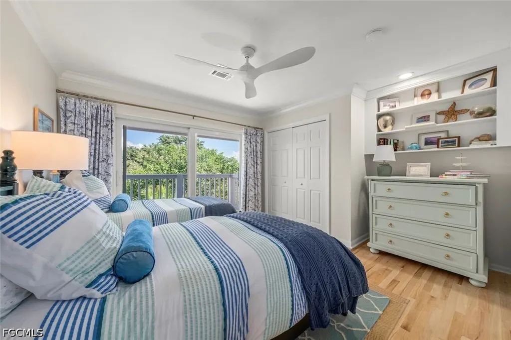 1048 Kings Crown Drive Sanibel FL 33957