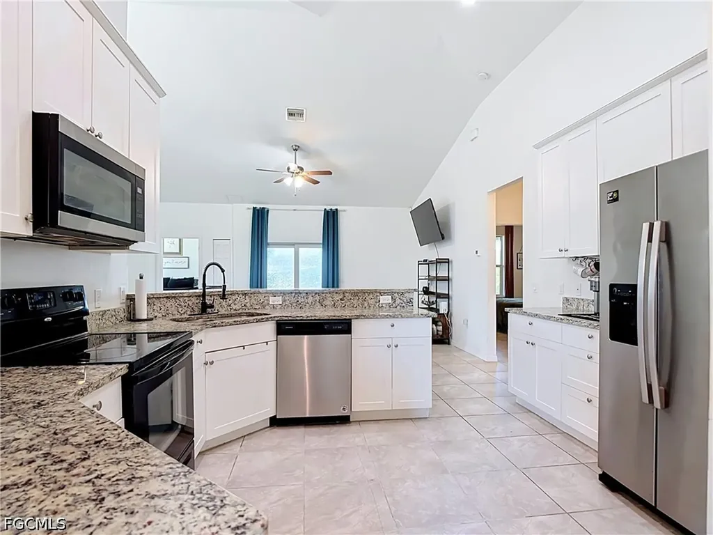 3907 11th Street SW Lehigh Acres FL 33976