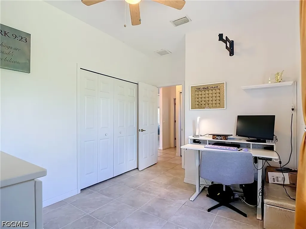3907 11th Street SW Lehigh Acres FL 33976