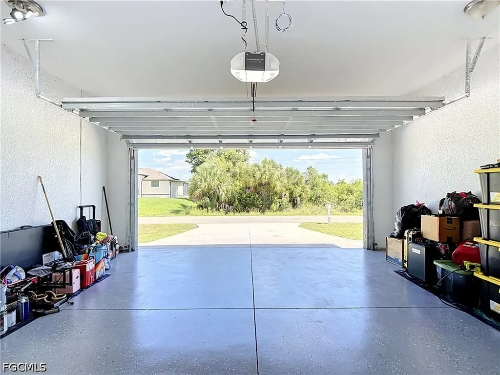 3907 11th Street SW Lehigh Acres FL 33976