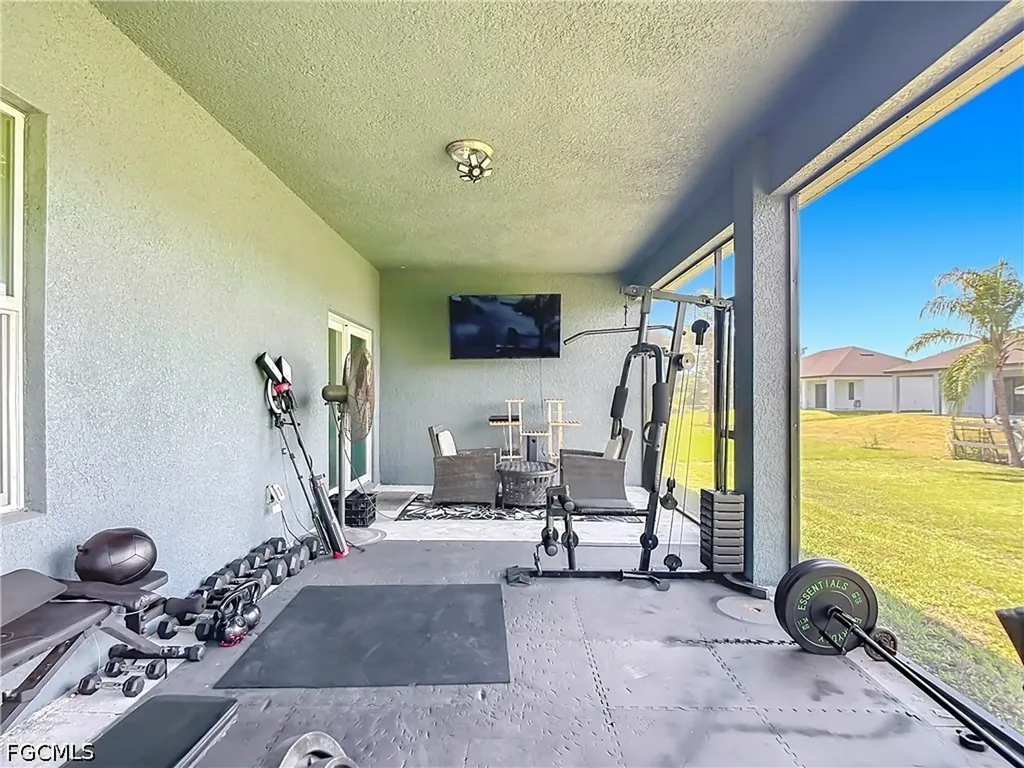 3907 11th Street SW Lehigh Acres FL 33976