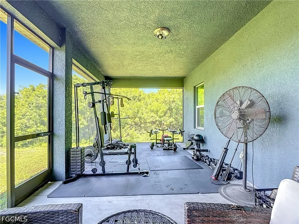 3907 11th Street SW Lehigh Acres FL 33976
