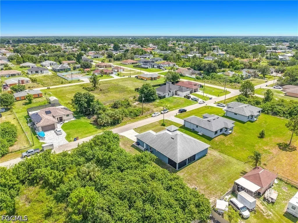 3907 11th Street SW Lehigh Acres FL 33976