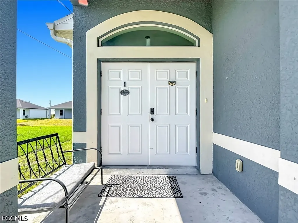 3907 11th Street SW Lehigh Acres FL 33976