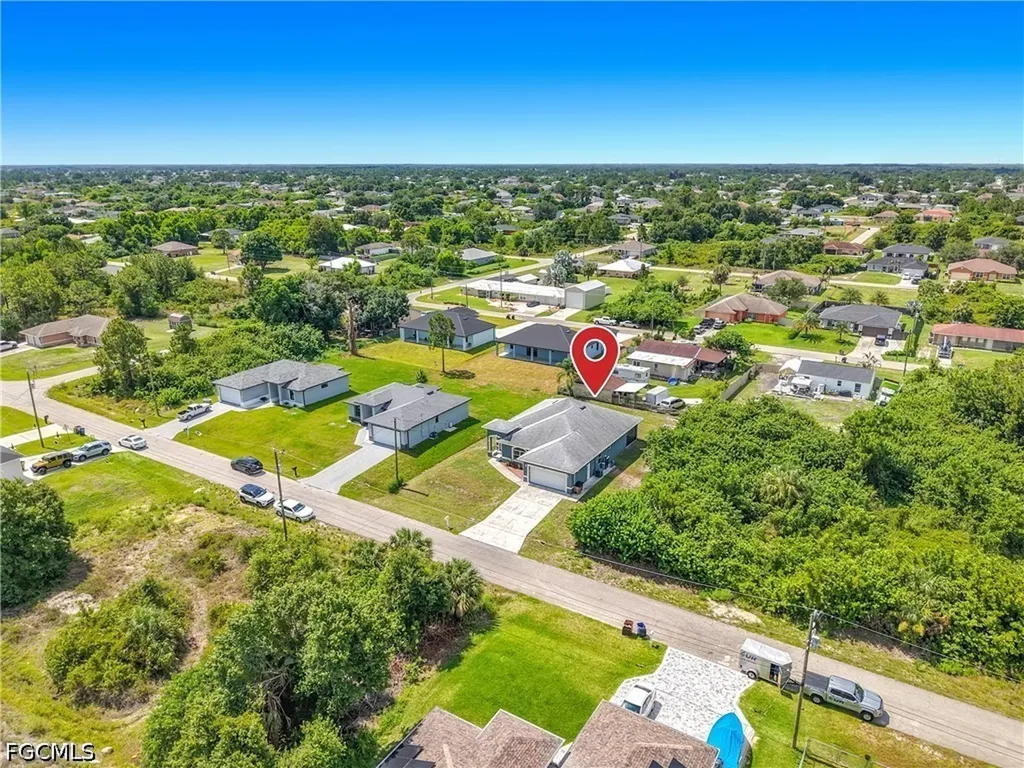 3907 11th Street SW Lehigh Acres FL 33976