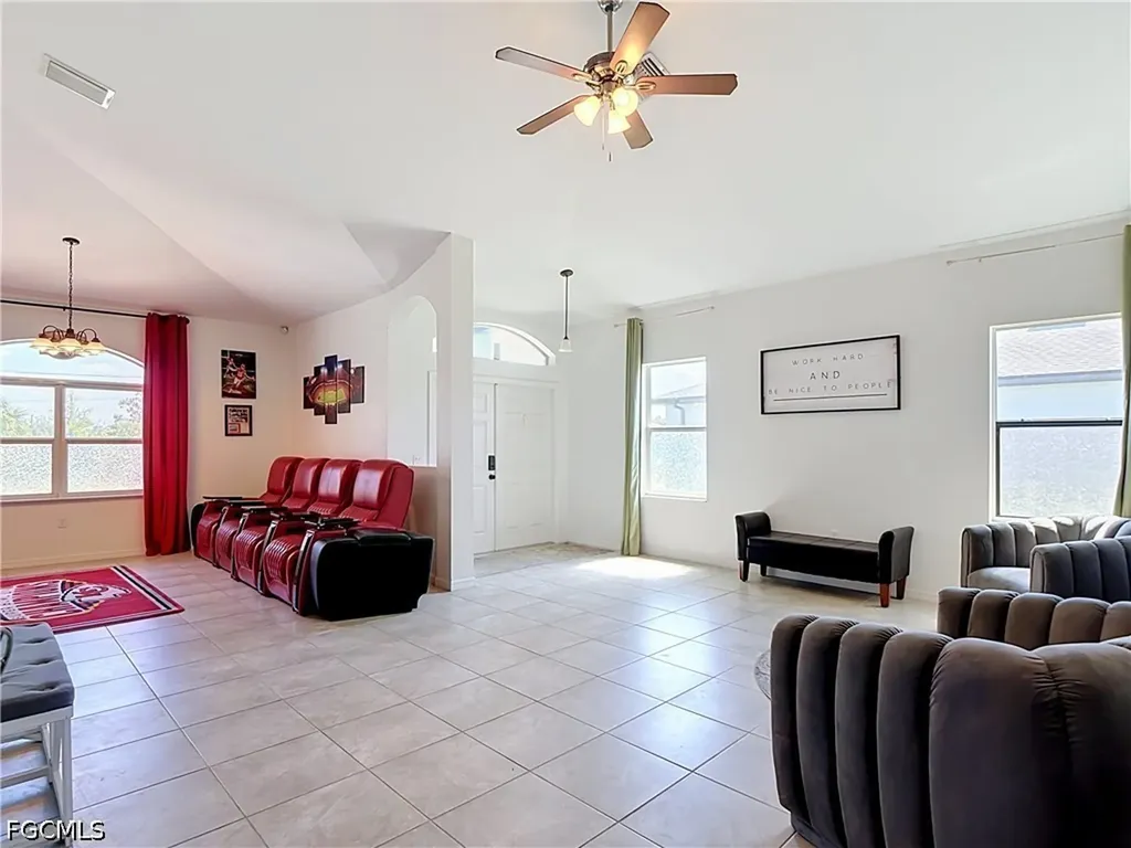 3907 11th Street SW Lehigh Acres FL 33976