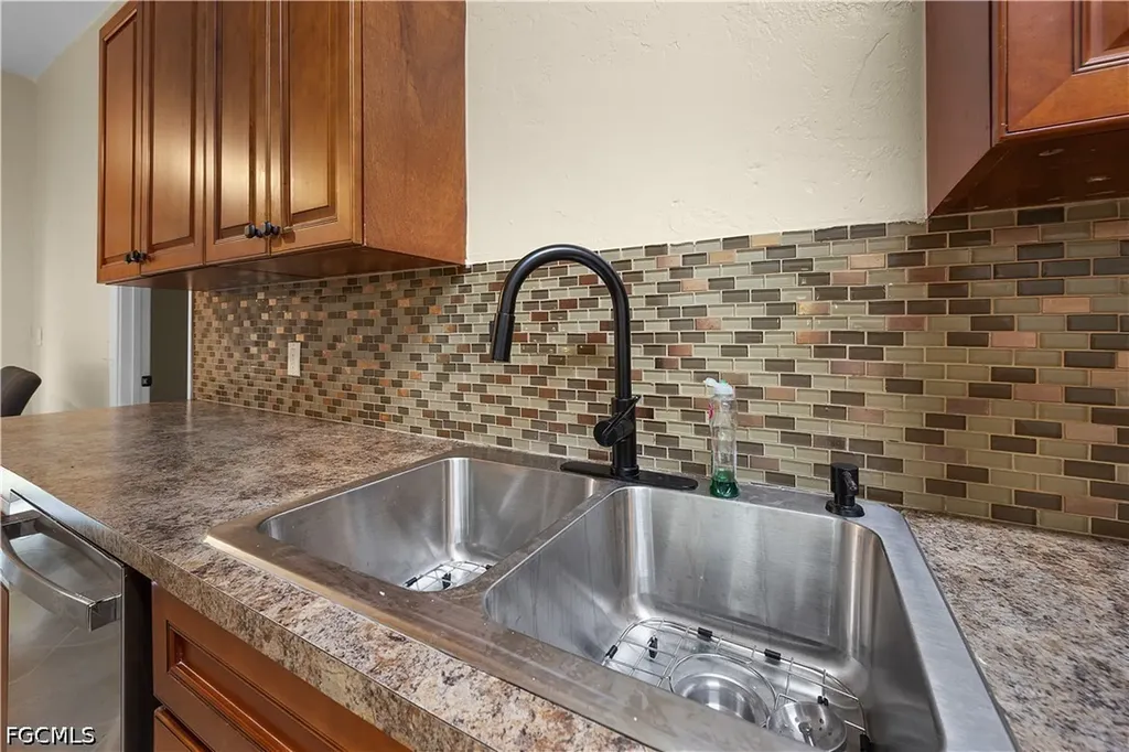 7823 Marx Drive North Fort Myers FL 33917