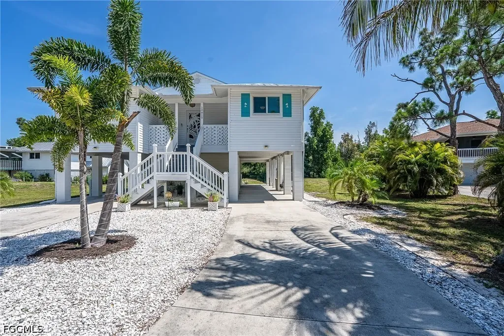 10810 Habitat Circle Bokeelia FL 33922