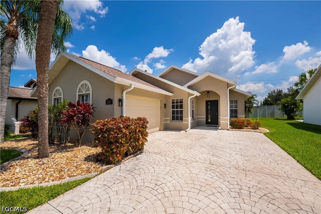 3718 Sabal Springs Boulevard North Fort Myers FL 33917