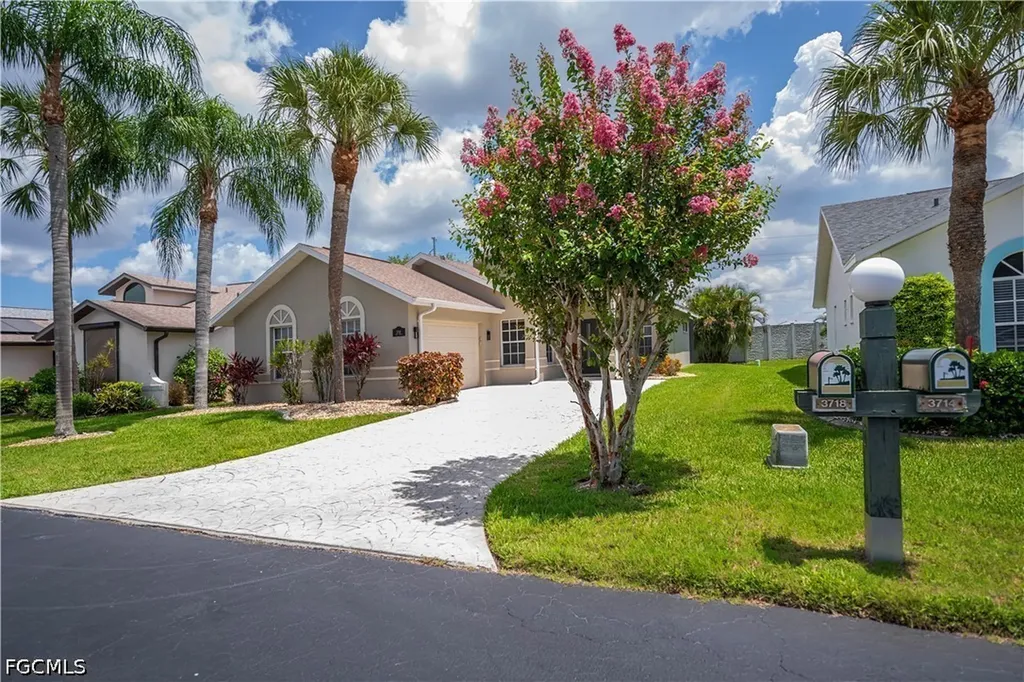 3718 Sabal Springs Boulevard North Fort Myers FL 33917