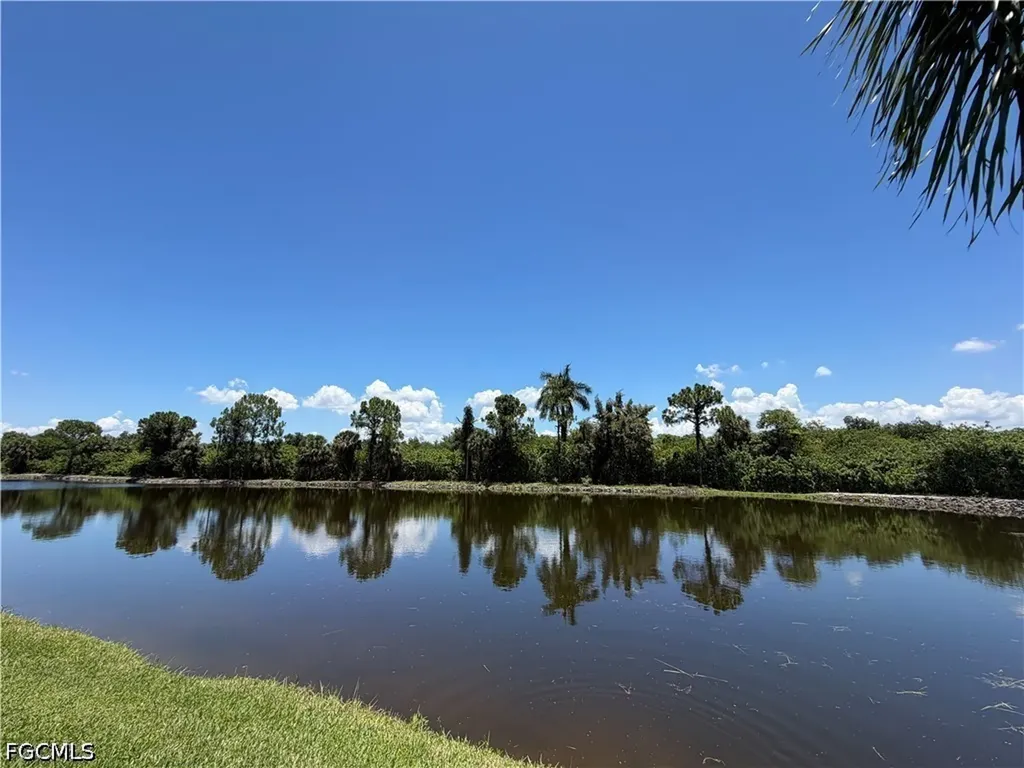 5735 Foxlake Drive North Fort Myers FL 33917