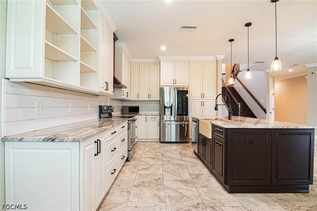 2534 Verdmont Court Cape Coral FL 33991