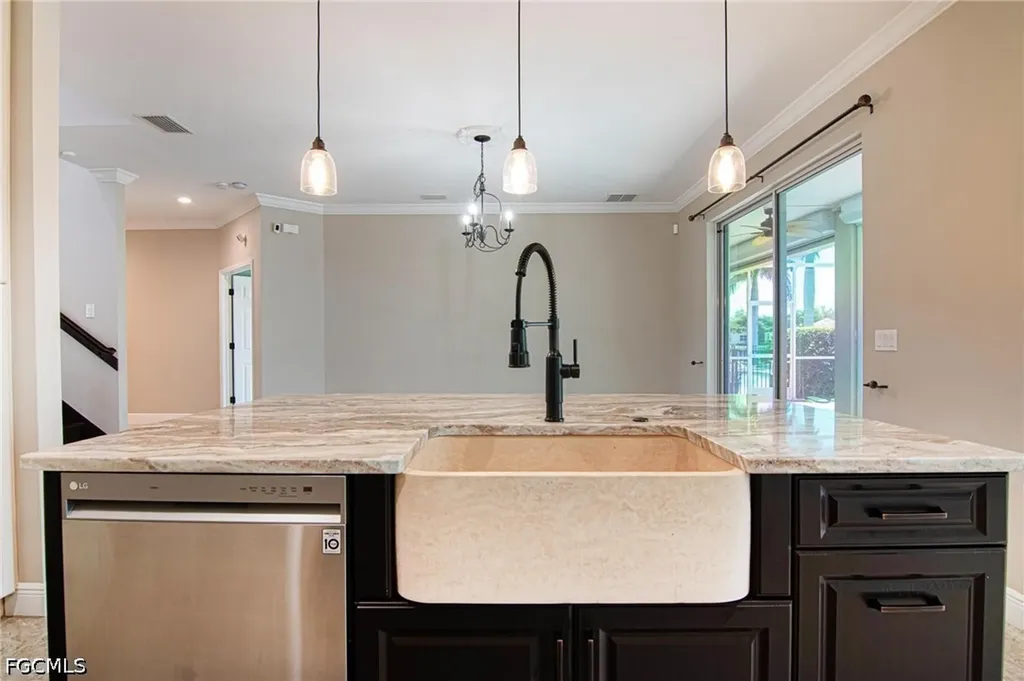 2534 Verdmont Court Cape Coral FL 33991