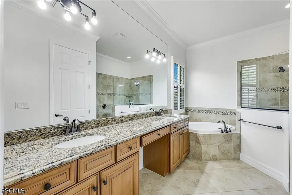12643 Kinross Lane Naples FL 34120