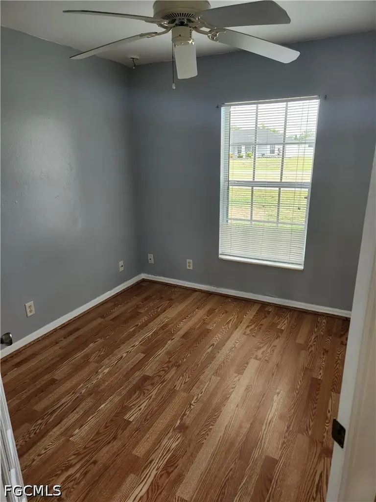 1627 S Gator Circle Cape Coral FL 33909